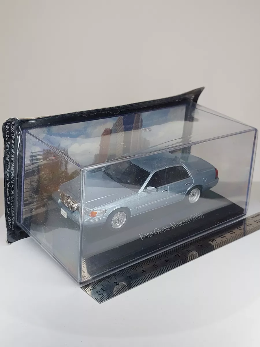 Altaya collection Модель автомобиля 1:43 FORD Grand Marquis 2000