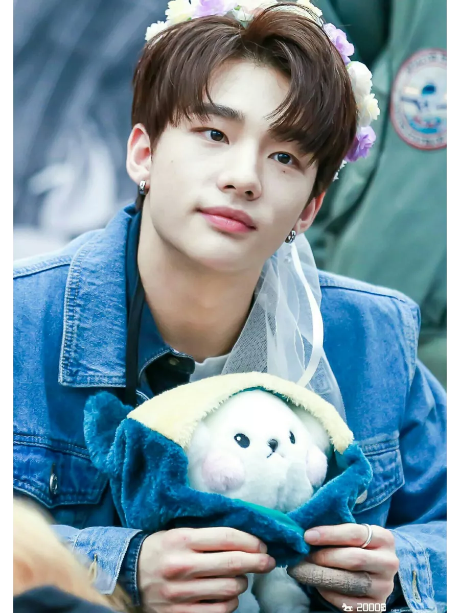 Хван хёнджин 2020. Хван хёнджин. Stray kids хван хёнджин. Хен джин stray. Stray kids хан хенджин.